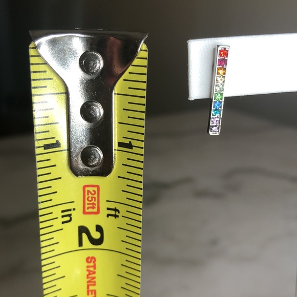 Rainbow Rhinestone bar earring's - Picture 6 of 10